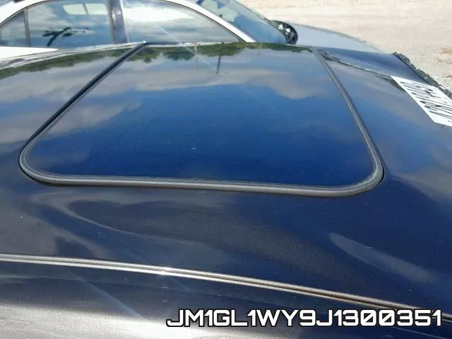 JM1GL1WY9J1300351_10.webp