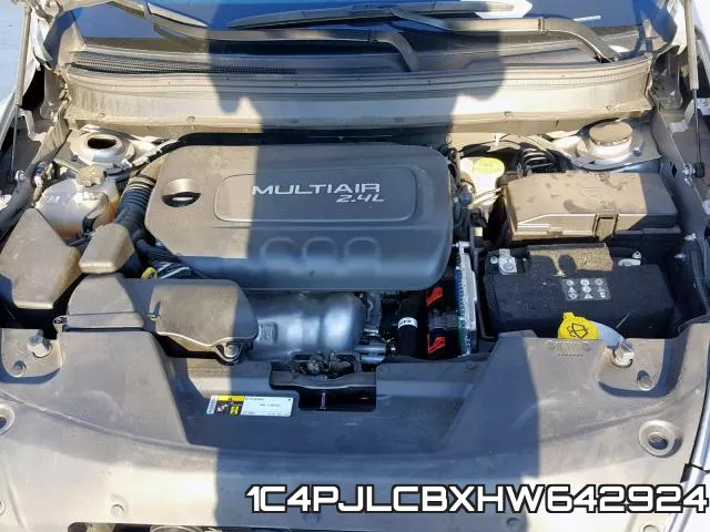 1C4PJLCBXHW642924_7.webp