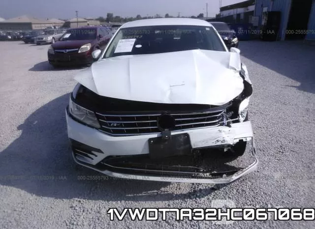 1VWDT7A32HC067068_6.webp
