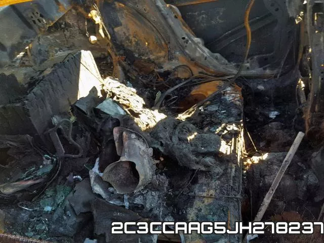 2C3CCAAG5JH278237_6.webp