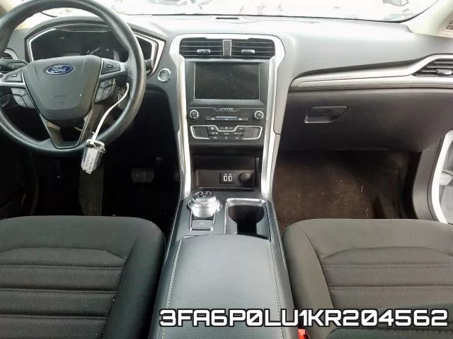 3FA6P0LU1KR204562_9.webp