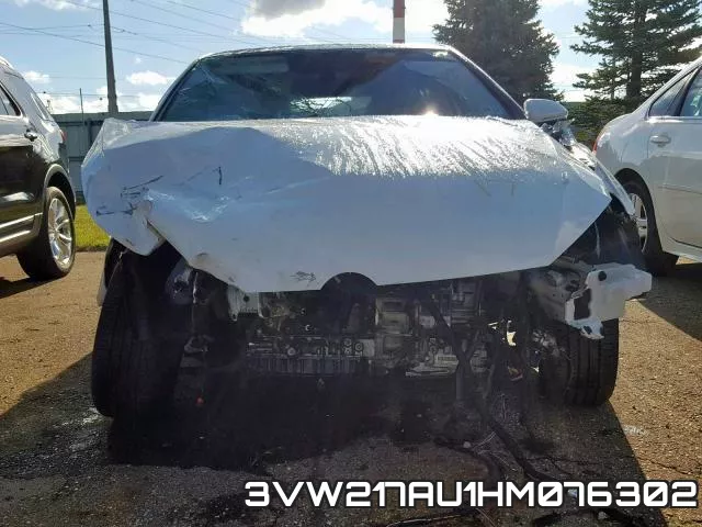3VW217AU1HM076302_9.webp