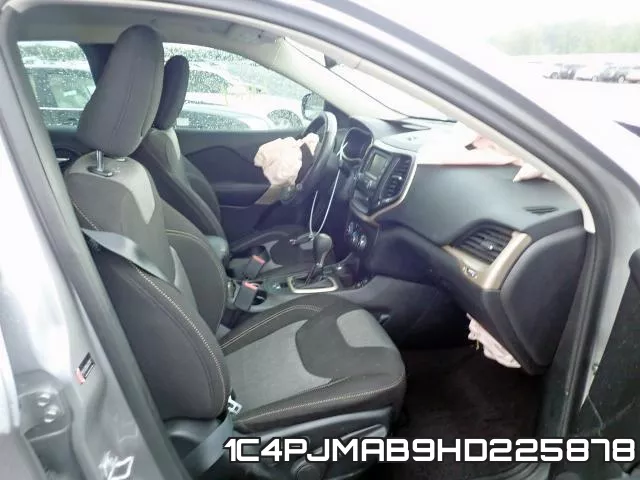 1C4PJMAB9HD225878_5.webp