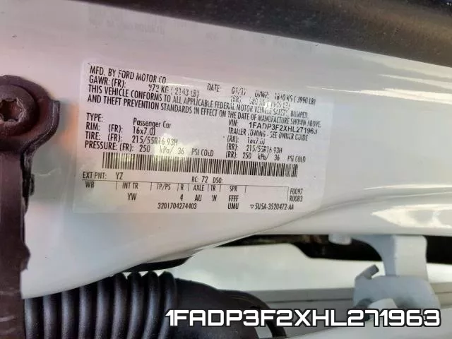 1FADP3F2XHL271963_10.webp