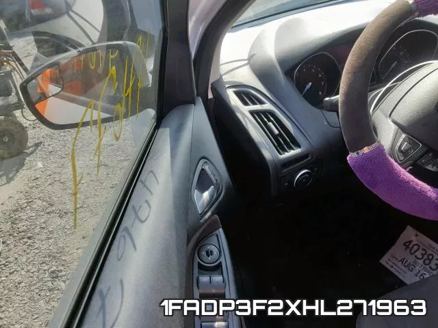1FADP3F2XHL271963_9.webp