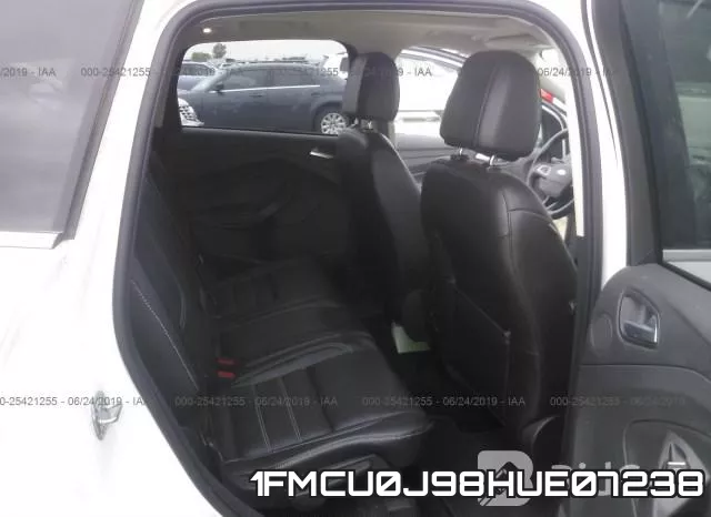 1FMCU0J98HUE07238_8.webp
