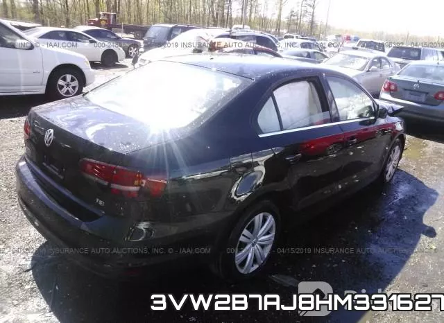 3VW2B7AJ8HM331627_4.webp