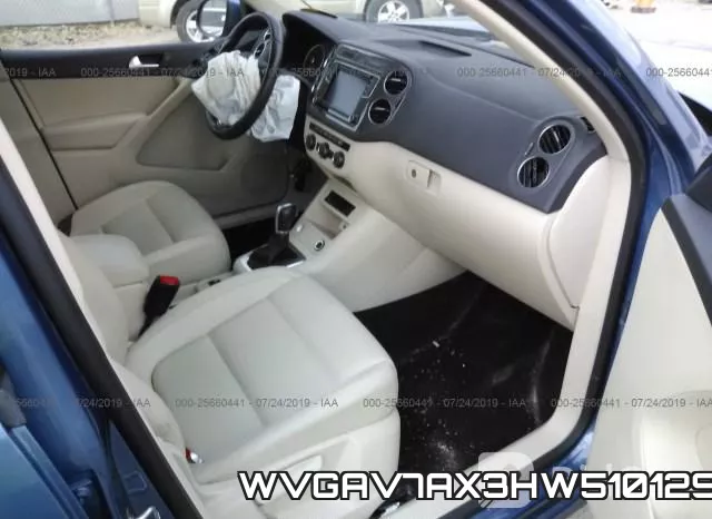 WVGAV7AX3HW510129_5.webp