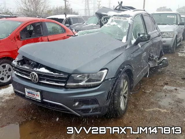 3VV2B7AX7JM147813_2.webp