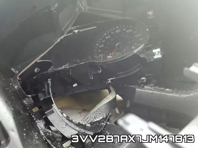 3VV2B7AX7JM147813_8.webp