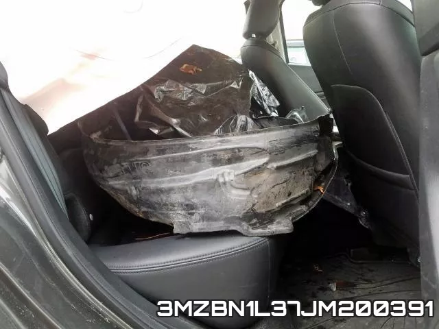 3MZBN1L37JM200391_6.webp