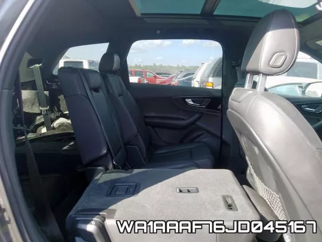 WA1AAAF76JD045167_6.webp