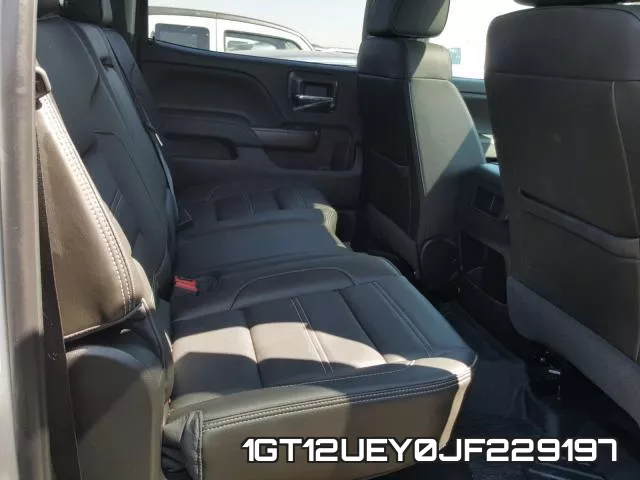 1GT12UEY0JF229197_6.webp