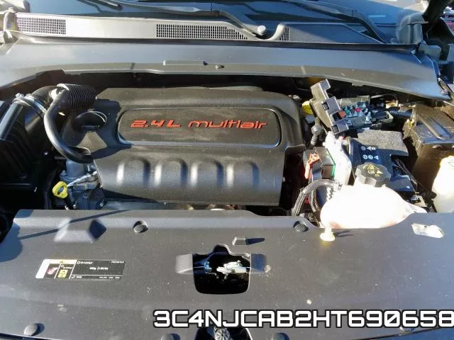 3C4NJCAB2HT690658_7.webp
