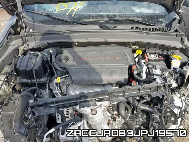 ZACCJADB3JPJ19570_7.webp
