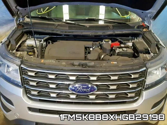 1FM5K8B8XHGB29198_7.webp