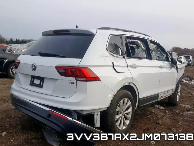 3VV3B7AX2JM073138_4.webp