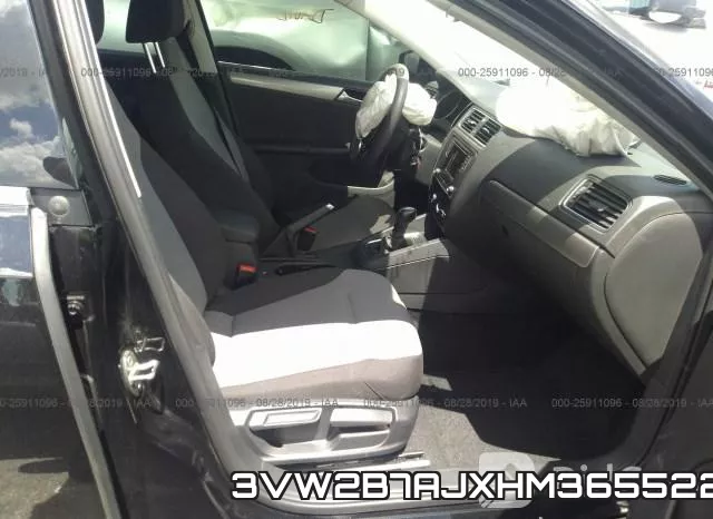 3VW2B7AJXHM365522_5.webp
