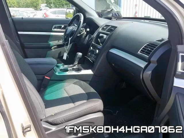 1FM5K8DH4HGA07062_5.webp