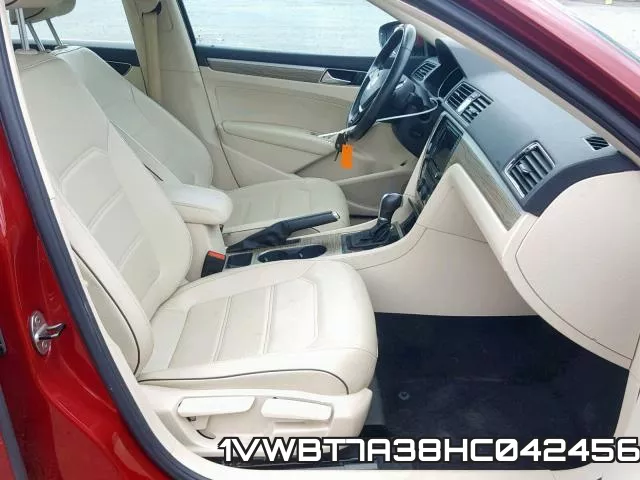 1VWBT7A38HC042456_5.webp