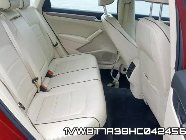 1VWBT7A38HC042456_6.webp