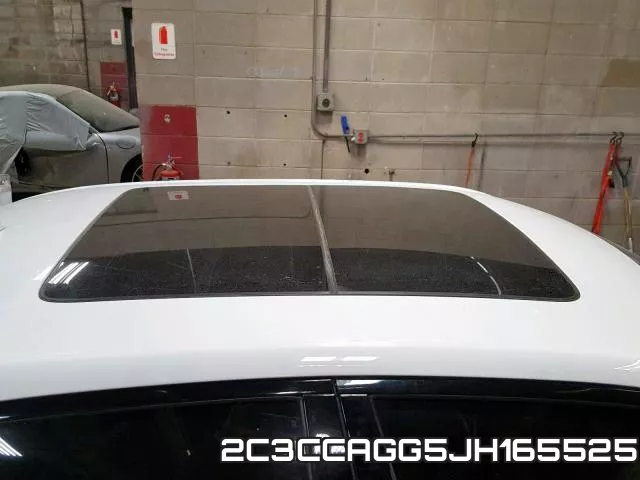 2C3CCAGG5JH165525_9.webp