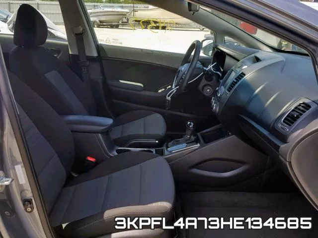 3KPFL4A73HE134685_5.webp