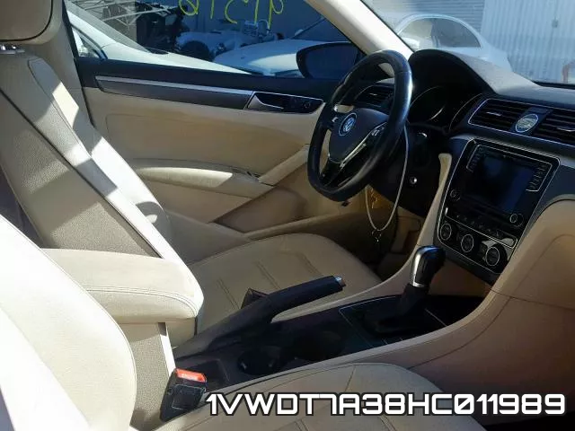 1VWDT7A38HC011989_5.webp