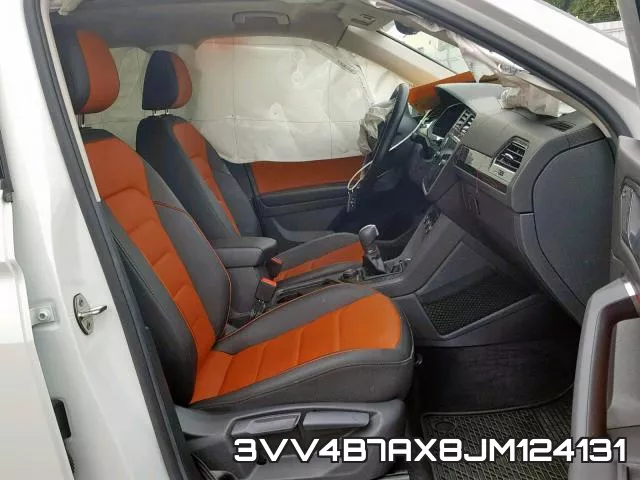 3VV4B7AX8JM124131_5.webp