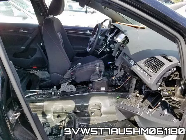 3VW5T7AU5HM061180_5.webp