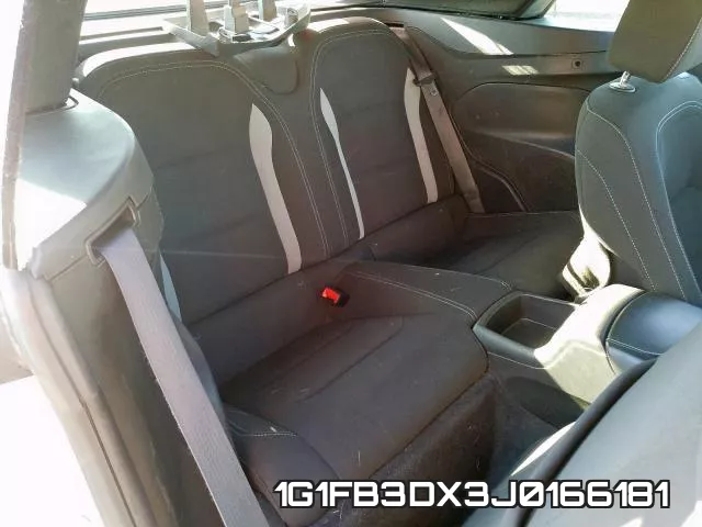 1G1FB3DX3J0166181_6.webp