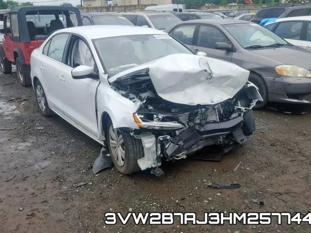 3VW2B7AJ3HM257744_1.webp