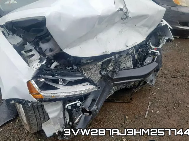 3VW2B7AJ3HM257744_9.webp