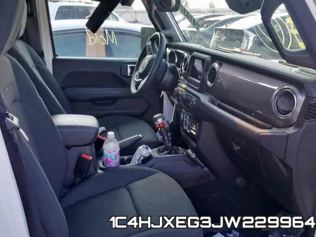 1C4HJXEG3JW229964_5.webp