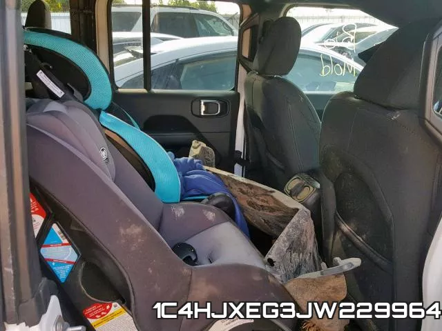 1C4HJXEG3JW229964_6.webp