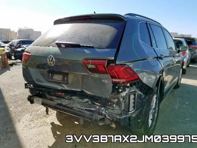 3VV3B7AX2JM039975_4.webp