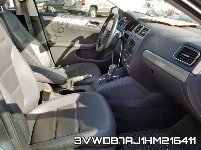 3VWDB7AJ1HM216411_5.webp