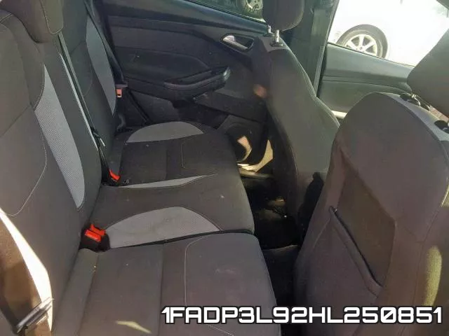 1FADP3L92HL250851_6.webp