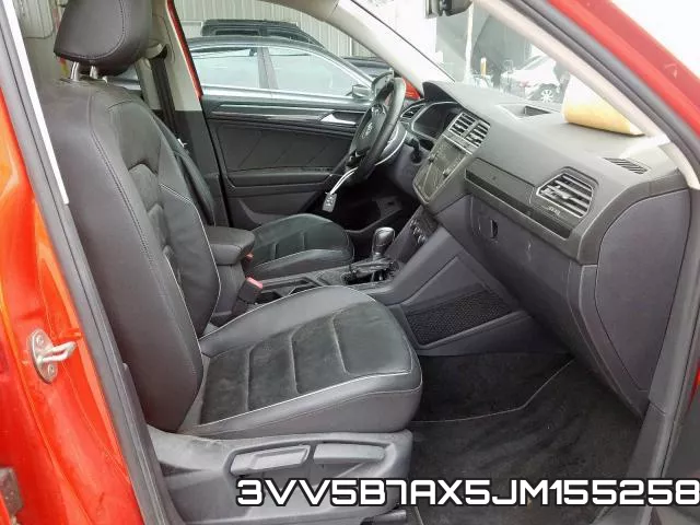 3VV5B7AX5JM155258_5.webp