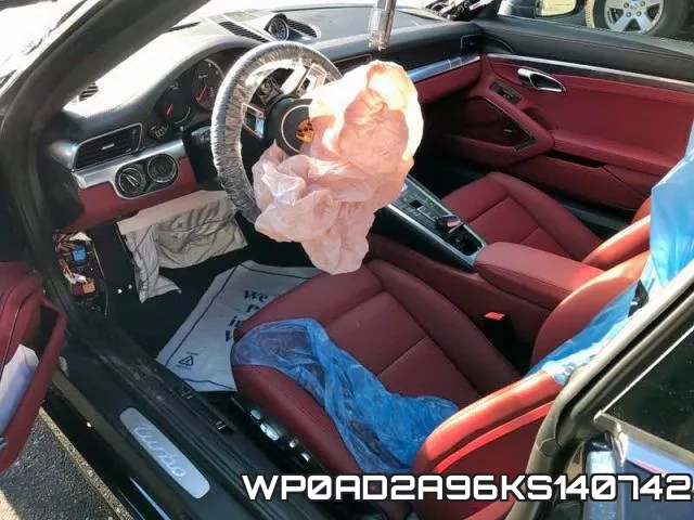 WP0AD2A96KS140742_1.webp