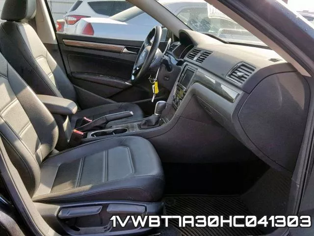 1VWBT7A30HC041303_5.webp