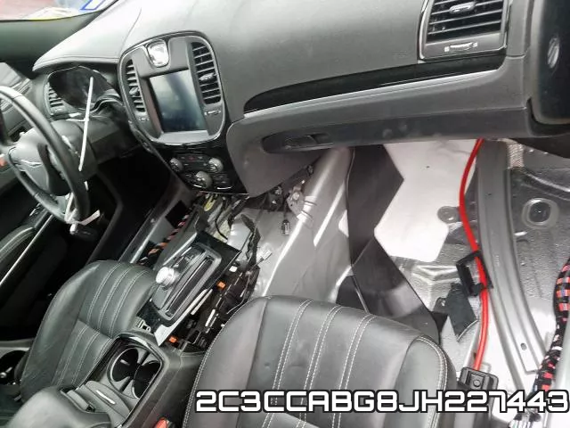 2C3CCABG8JH227443_9.webp