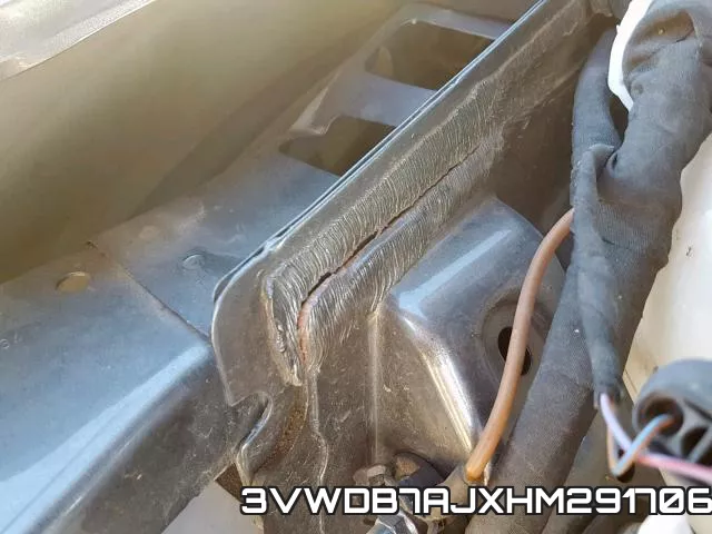 3VWDB7AJXHM291706_9.webp