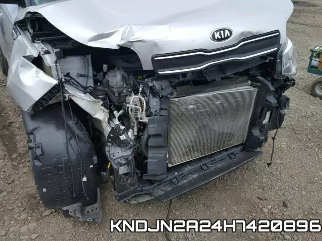 KNDJN2A24H7420896_9.webp