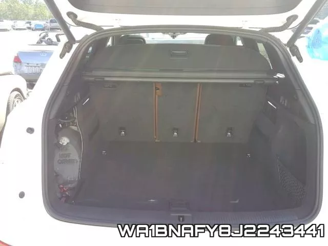 WA1BNAFY8J2243441_9.webp