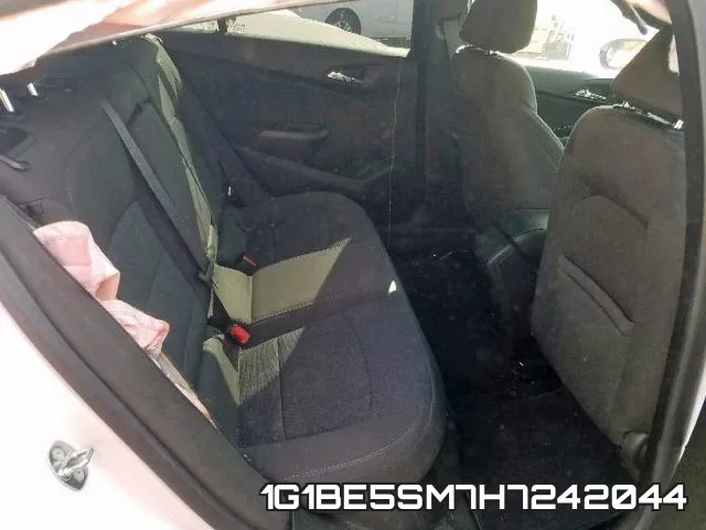 1G1BE5SM7H7242044_6.webp