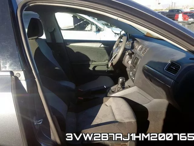3VW2B7AJ1HM200765_5.webp