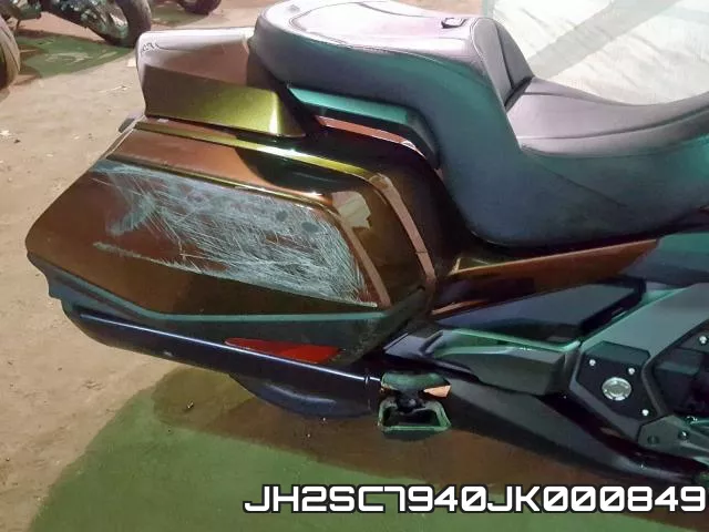 JH2SC7940JK000849_9.webp