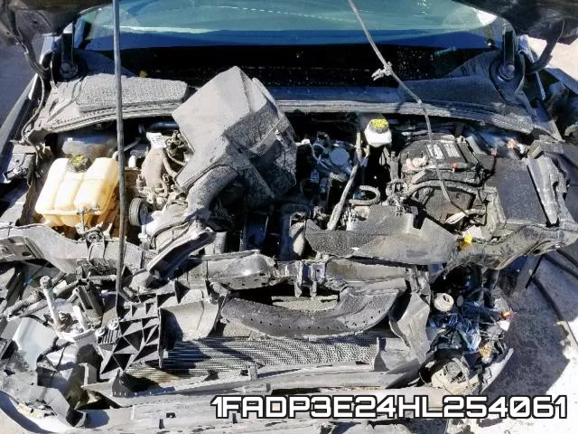 1FADP3E24HL254061_7.webp