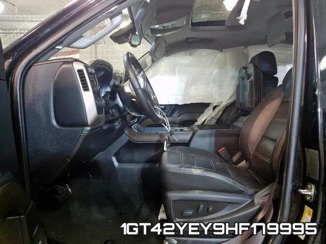 1GT42YEY9HF179995_5.webp
